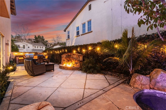 view of patio with outdoor lounge area