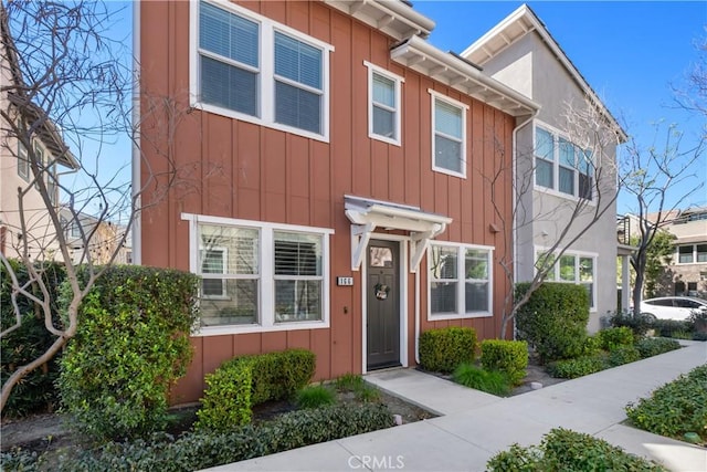 166 Natal Rd, Rancho Mission Viejo, CA 92694 - multi unit property with board and batten siding
