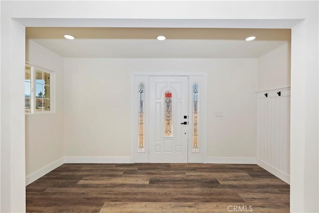 entryway with recessed lighting, baseboards, and wood finished floors