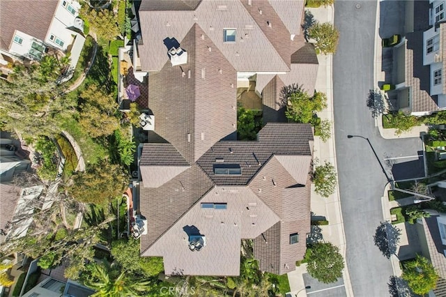 birds eye view of property featuring a residential view