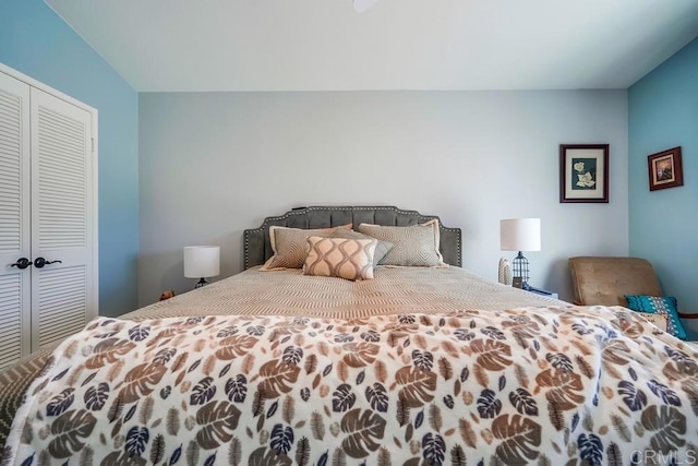 bedroom featuring a closet