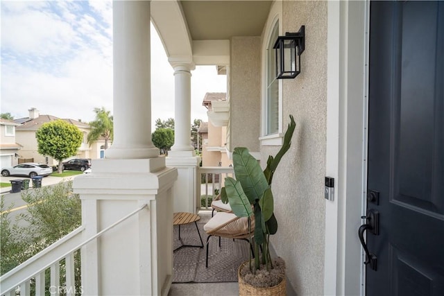 balcony featuring covered porch