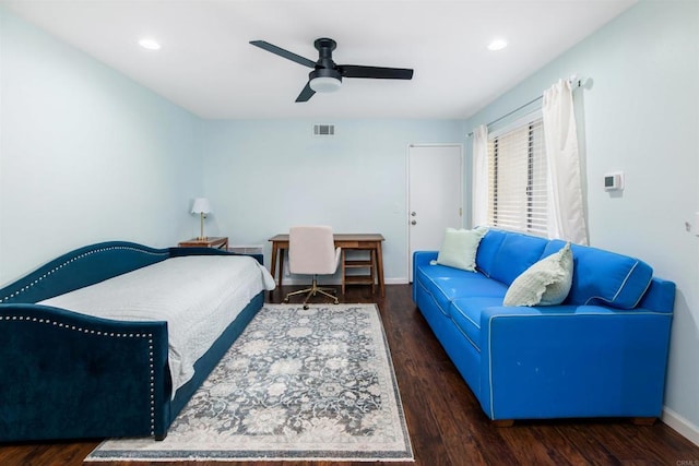 bedroom featuring recessed lighting, visible vents, ceiling fan, wood finished floors, and baseboards