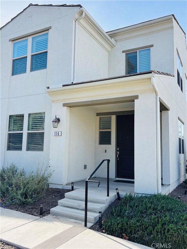 view of front of property with stucco siding