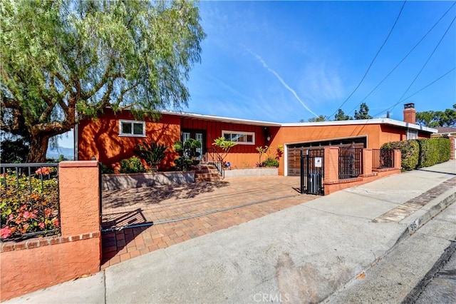 view of front of house with a fenced front yard