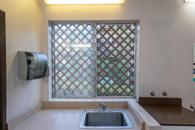 kitchen featuring a sink