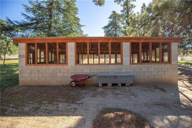 view of outbuilding