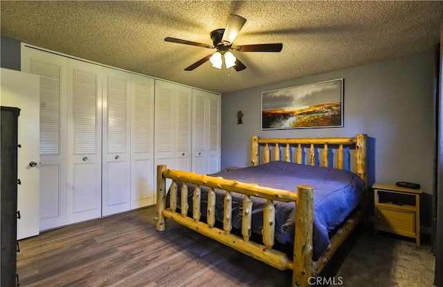 bedroom featuring a closet, ceiling fan, a textured ceiling, and wood finished floors