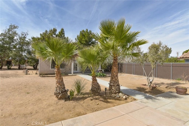 view of yard featuring fence