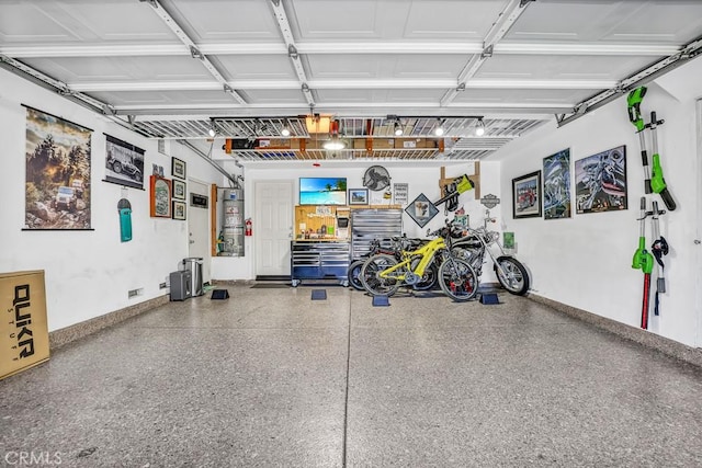 5 Ash Hollow Trl, Ladera Ranch, CA 92694 - garage featuring baseboards