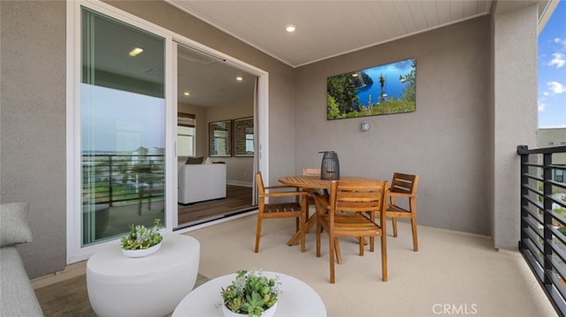 dining area with recessed lighting