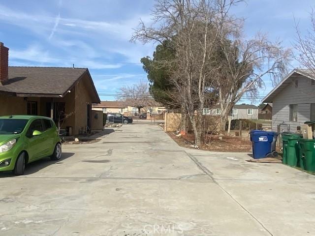 3158 E E Ave H8, Lancaster, CA 93535 - view of concrete driveway