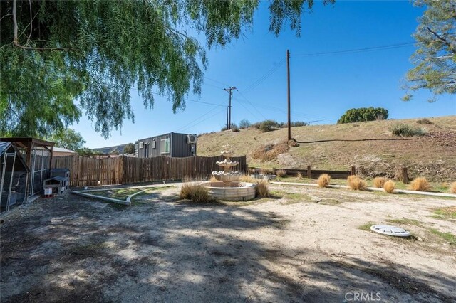 16070 Baker Canyon Rd, Canyon Country, CA 91390 - view of yard with fence