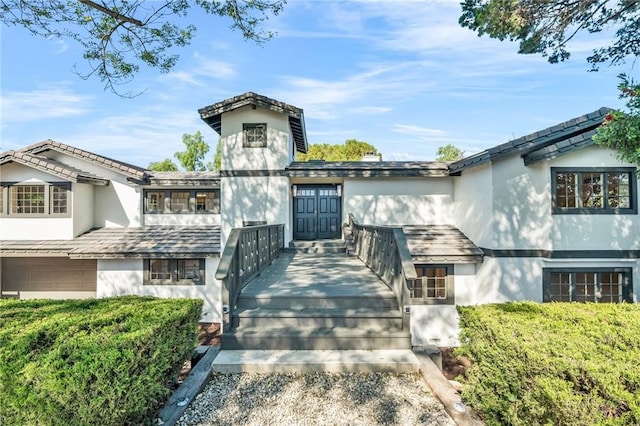 view of front of property with stucco siding