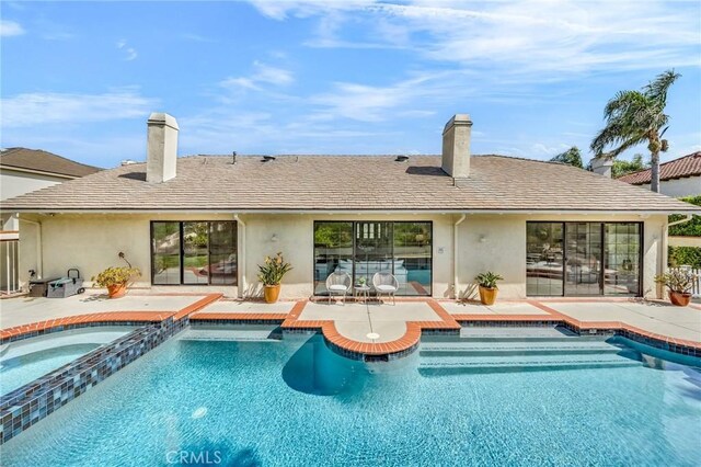 21 Santa Catalina Dr, Rancho Palos Verdes, CA 90275 - view of swimming pool with a patio and a pool with connected hot tub