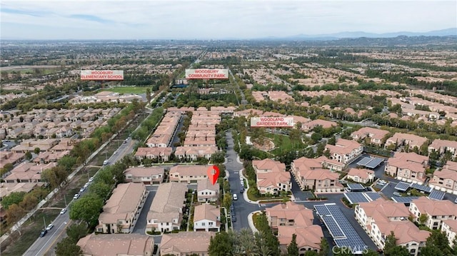 bird's eye view with a residential view