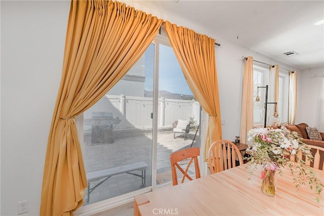 dining area with visible vents