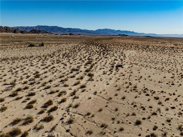 mountain view with a desert view