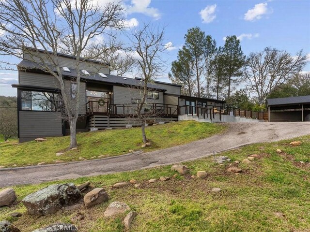 8160 Los Osos Rd, Atascadero, CA 93422 - exterior space with a wooden deck, a yard, and driveway