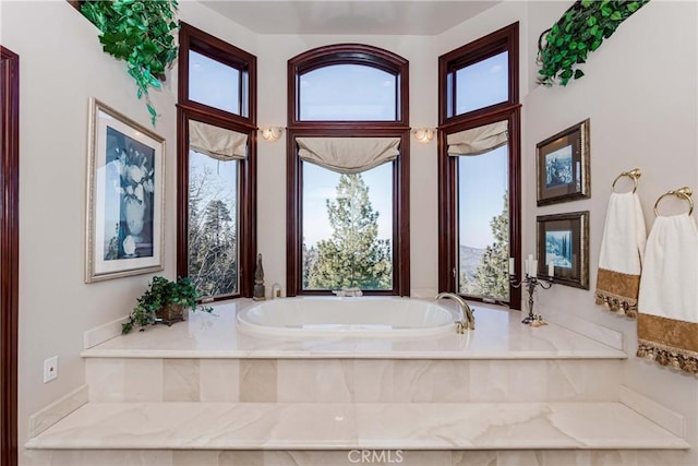 293 Fairway Dr, Lake Arrowhead, CA 92352 - full bath with a bath and a wealth of natural light
