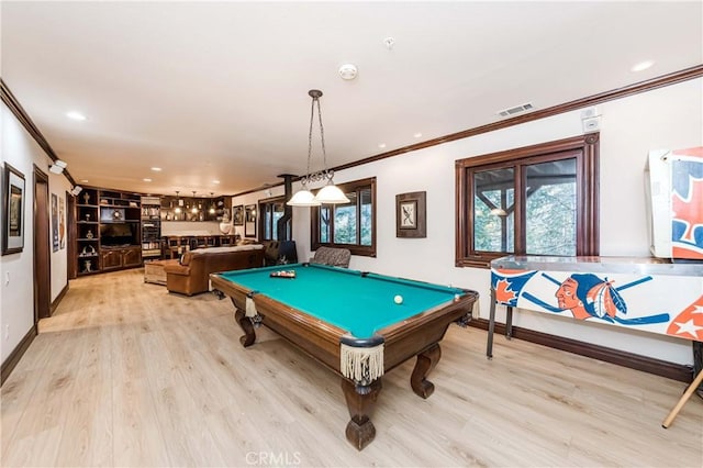 293 Fairway Dr, Lake Arrowhead, CA 92352 - recreation room with light wood finished floors, ornamental molding, and billiards