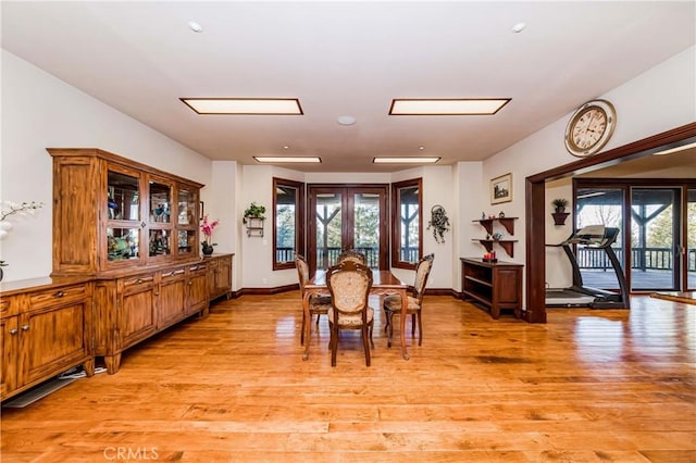 293 Fairway Dr, Lake Arrowhead, CA 92352 - dining area with baseboards and light wood-type flooring