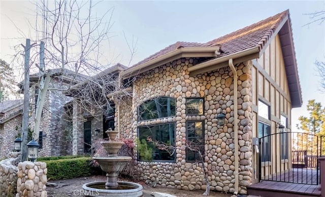 293 Fairway Dr, Lake Arrowhead, CA 92352 - view of property exterior featuring stone siding