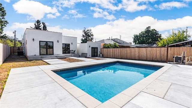 6652 Hough St, Los Angeles, CA 90042 - view of pool with a patio area, a fenced backyard, and a fenced in pool