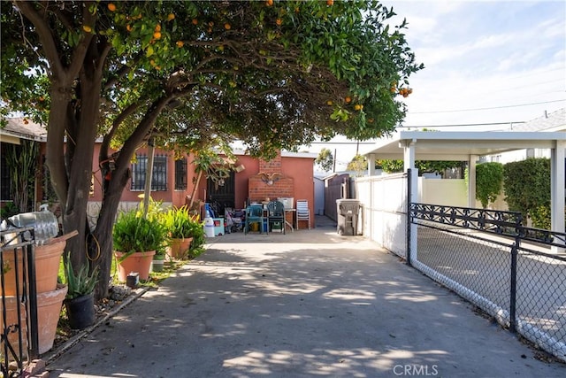 exterior space featuring driveway