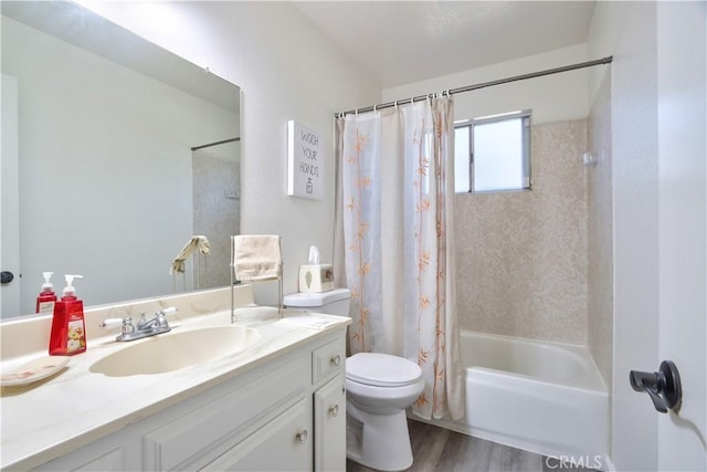 25602 Malaga Rd, Menifee, CA 92585 - bathroom featuring toilet, shower / bath combo with shower curtain, vanity, and wood finished floors
