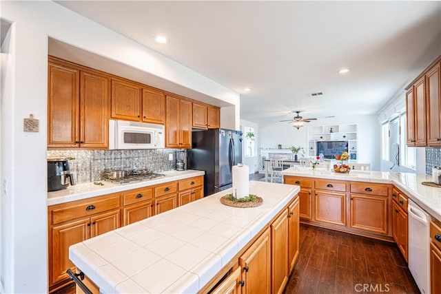 12209 Martinique St, Victorville, CA 92392 - photo 36