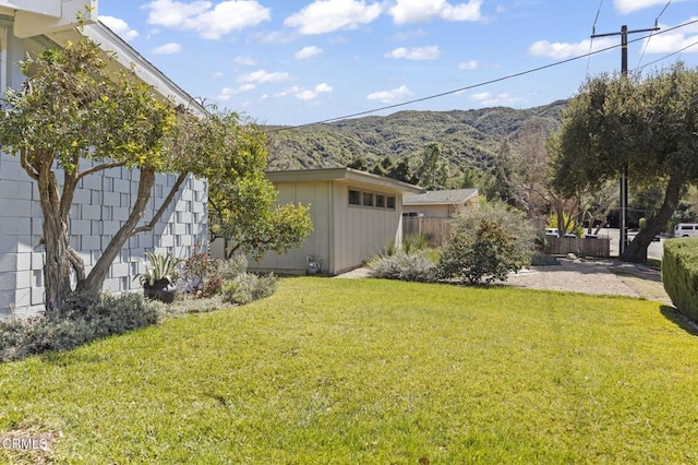 view of yard with a mountain view