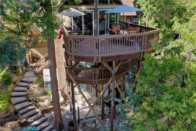 750 Zurich Dr, Lake Arrowhead, CA 92352 - wooden terrace featuring stairs