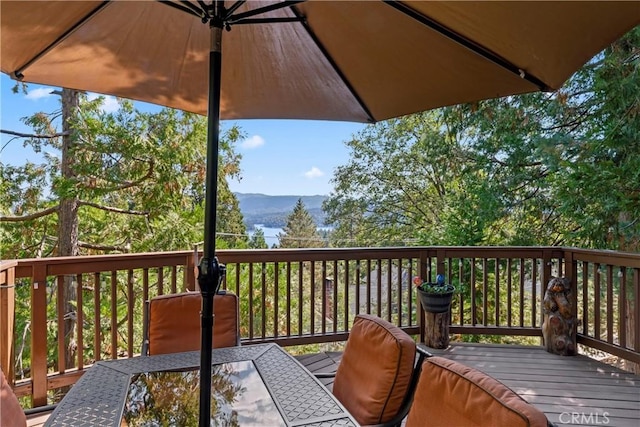 750 Zurich Dr, Lake Arrowhead, CA 92352 - deck featuring a mountain view and outdoor dining area