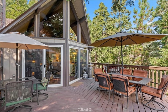 750 Zurich Dr, Lake Arrowhead, CA 92352 - deck featuring outdoor dining space