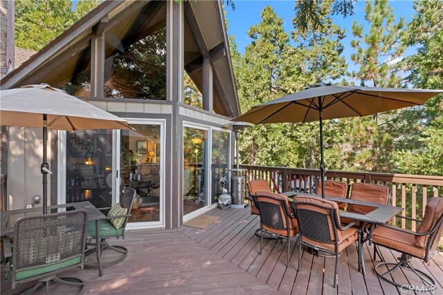 750 Zurich Dr, Lake Arrowhead, CA 92352 - wooden terrace featuring outdoor dining space