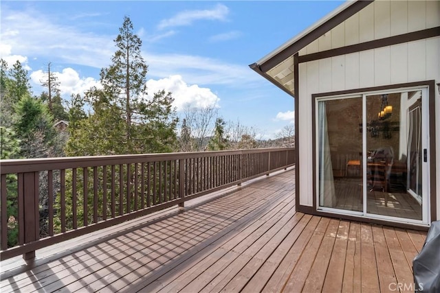 892 Breithorn Dr, Lake Arrowhead, CA 92352 - view of wooden deck