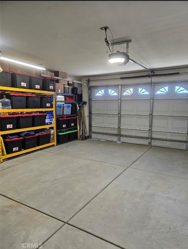 11130 Tenaya Rd, Apple Valley, CA 92308 - garage with a garage door opener