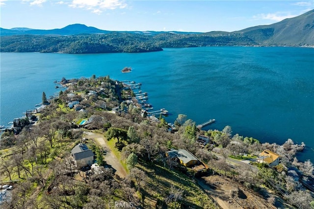 Listing photo 3 for 3019 Oak Crest Dr, Clearlake CA 95422