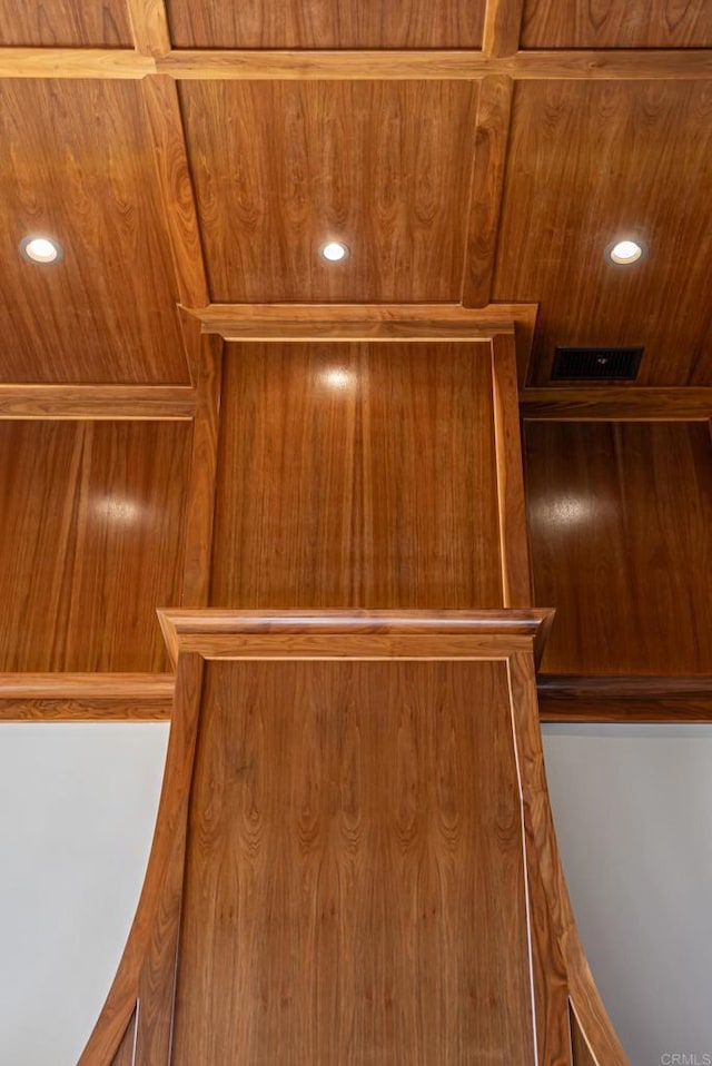 14479 Emerald Ln, Rancho Santa Fe, CA 92067 - detailed view of elevator