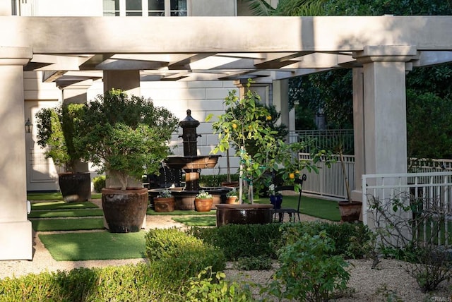 14479 Emerald Ln, Rancho Santa Fe, CA 92067 - surrounding community with a pergola