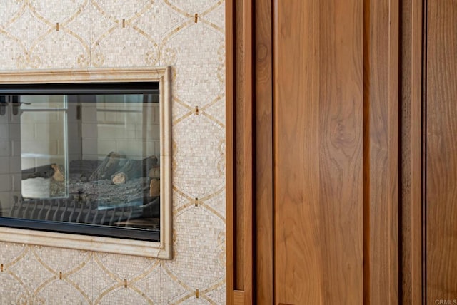 14479 Emerald Ln, Rancho Santa Fe, CA 92067 - detailed view of brick siding