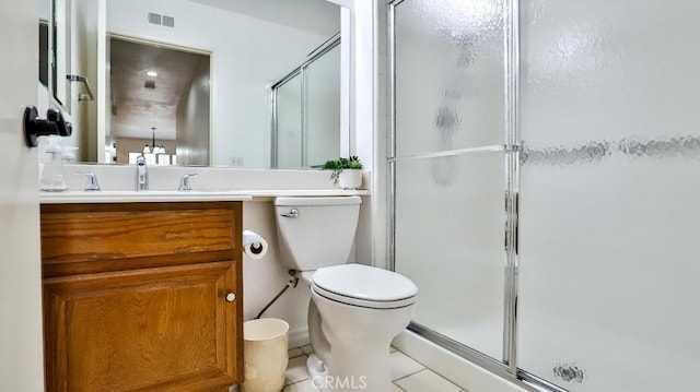 full bath featuring visible vents, vanity, toilet, and a shower stall