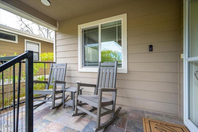 2438 Captains Walk, Bradley, CA 93426 - view of porch