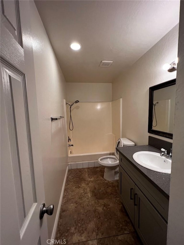 full bathroom with visible vents, baseboards, toilet, shower / bathtub combination, and vanity