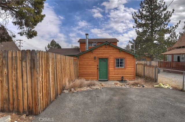 exterior space featuring a fenced backyard