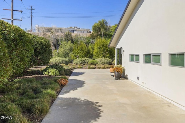 1037 Westridge Dr, Ventura, CA 93003 - view of patio / terrace