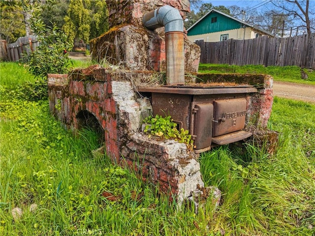 exterior details with fence