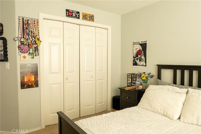 bedroom featuring a closet