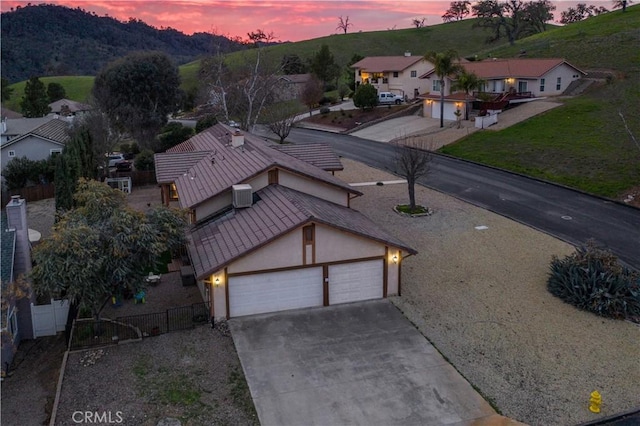 view of aerial view at dusk